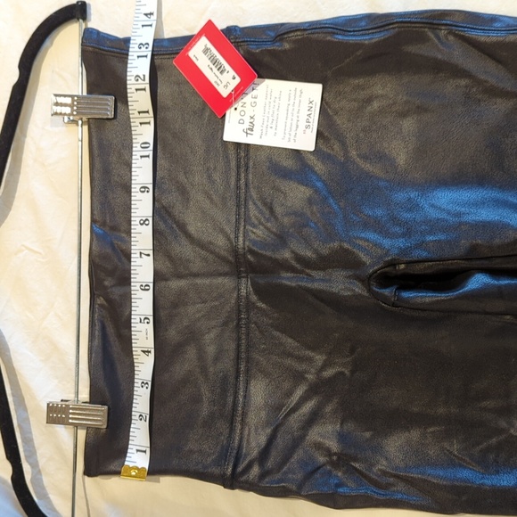 NWT Spanx Faux Leather Leggings - Picture 5 of 5